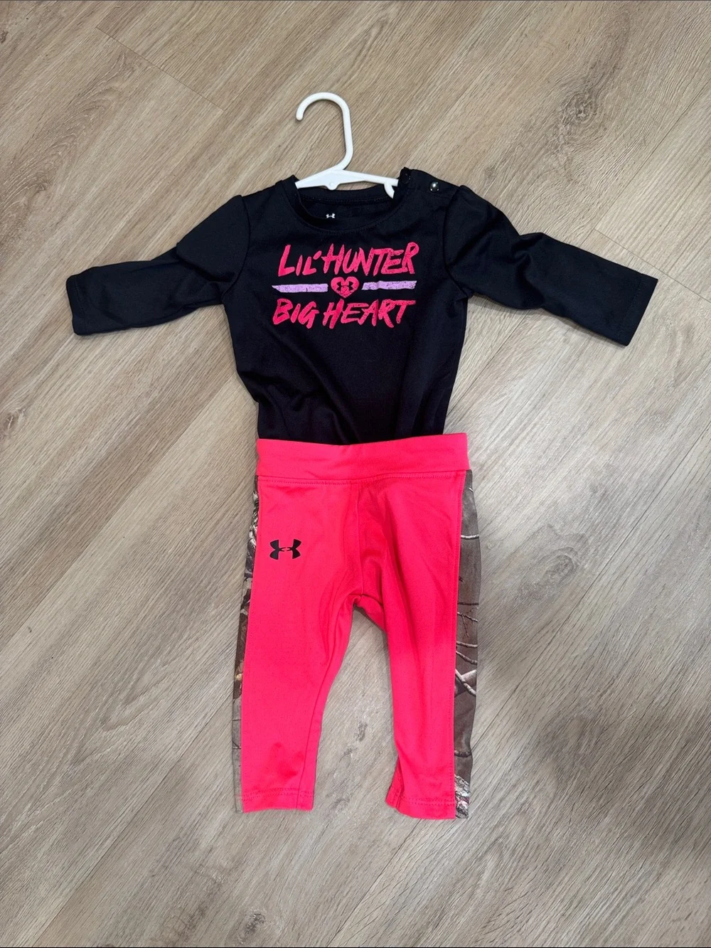 Under Armour Black Top with Neon Pink Camo-Trim Leggings Set